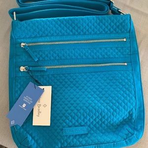 Vera Bradley Iconic Triple Zip Hipster Bahama bag